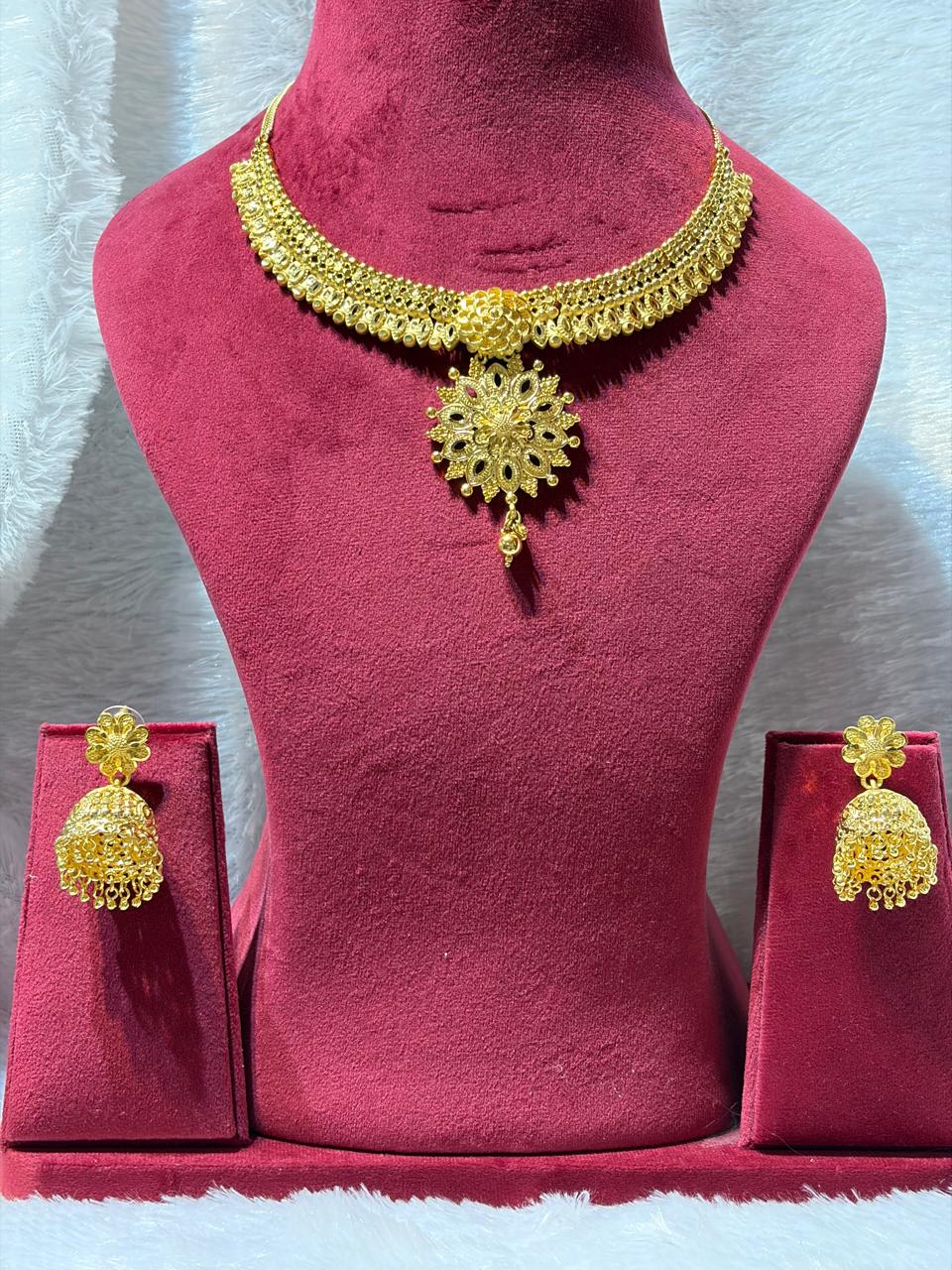 Necklace 5 mg gold polish
