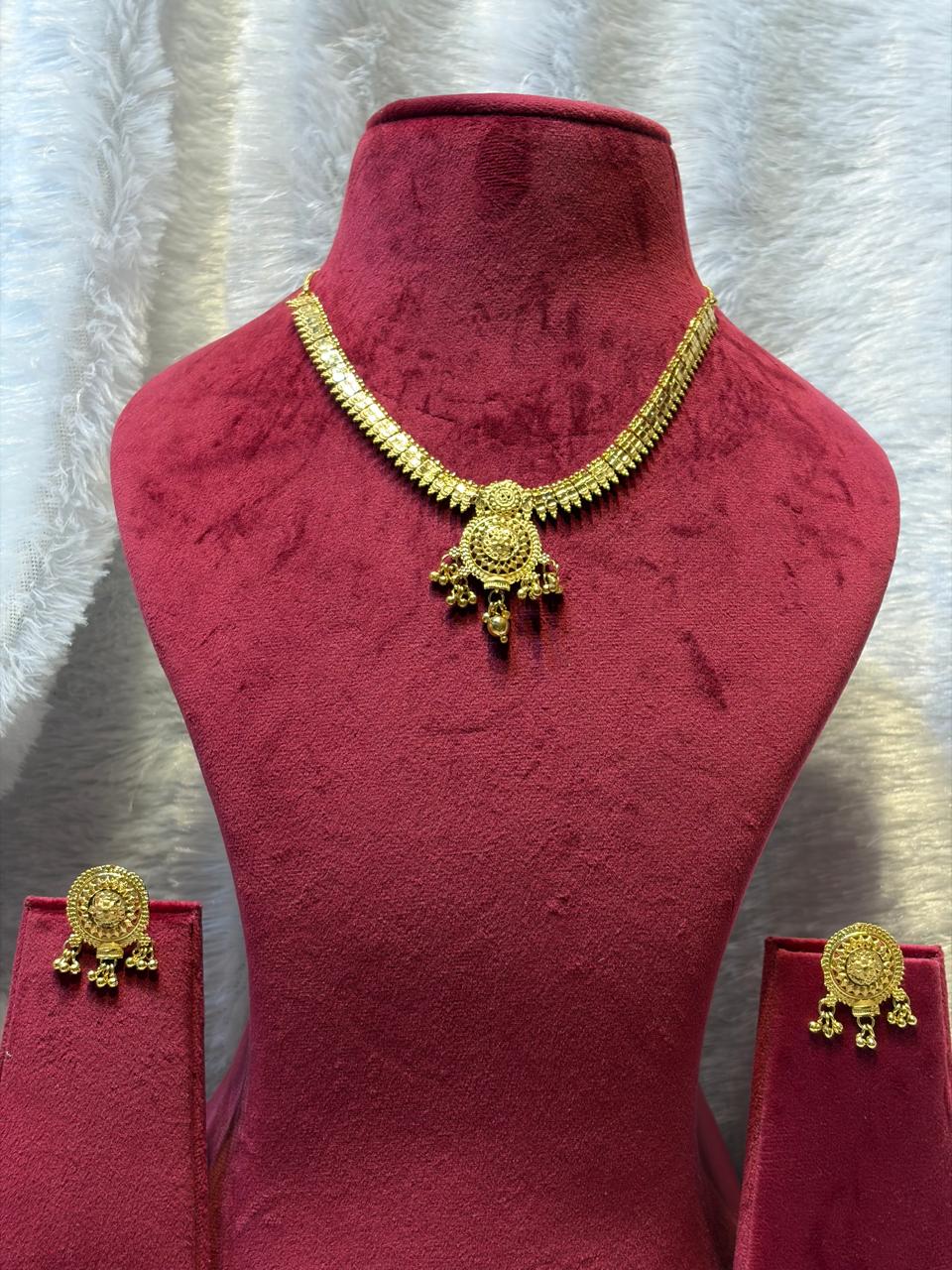 Necklace set 5mg gold polish