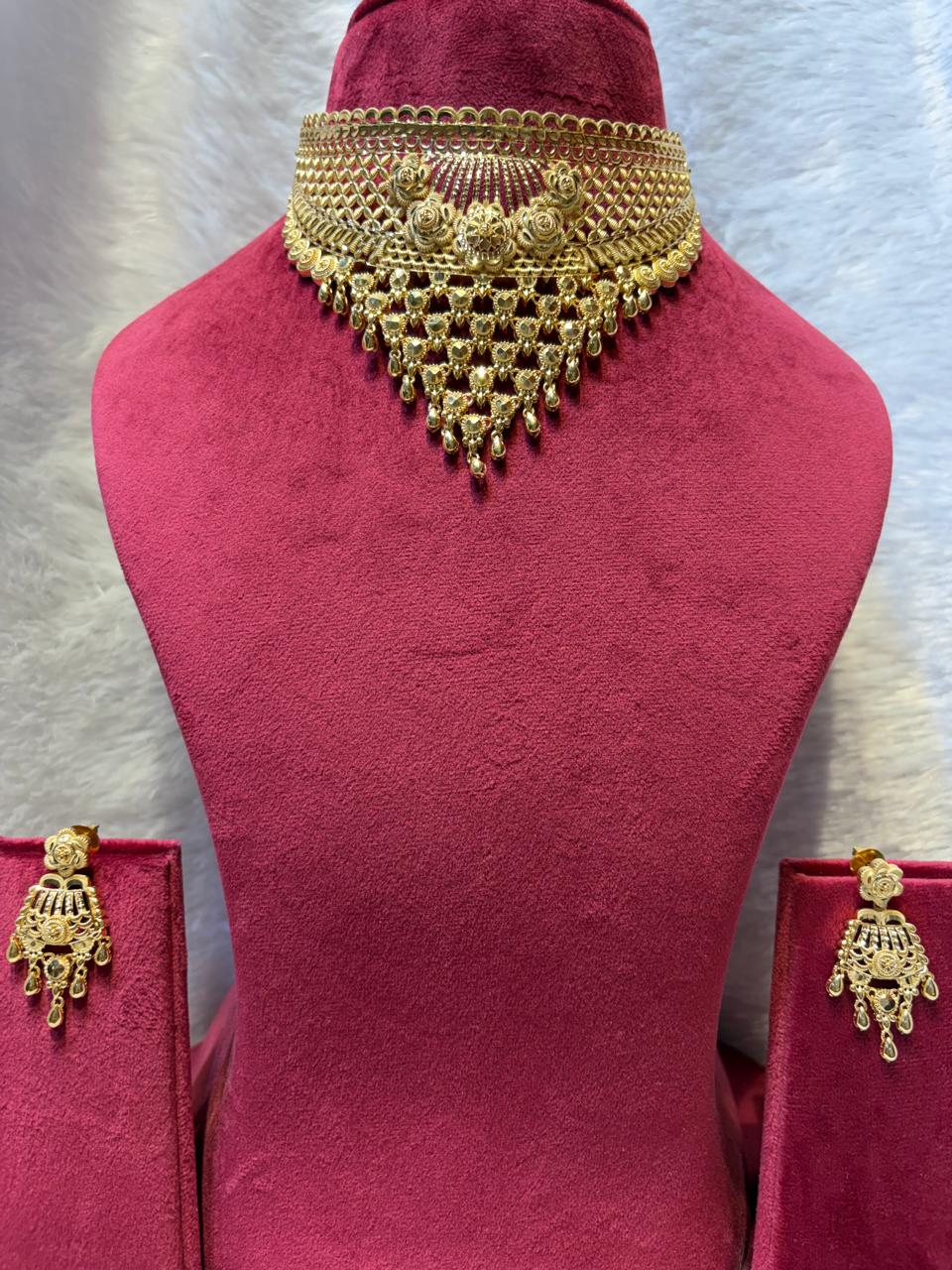 Choker Set